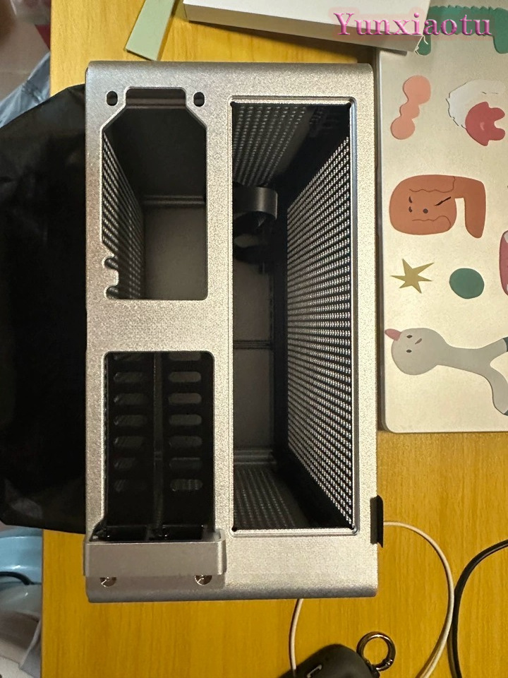 NV10 ミニITXコンピューターケース 4.5L アルミニ - Itx Case Pcie Riser 4.0 のレビューと価格